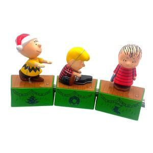 Peanuts Charlie Brown Linus Lucy Christmas Musical Train Set Holiday Works‎